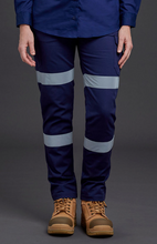 Load image into Gallery viewer, 97%cotton+3%elastane ,270gsm fabric hot sell mechanical cargo pant
